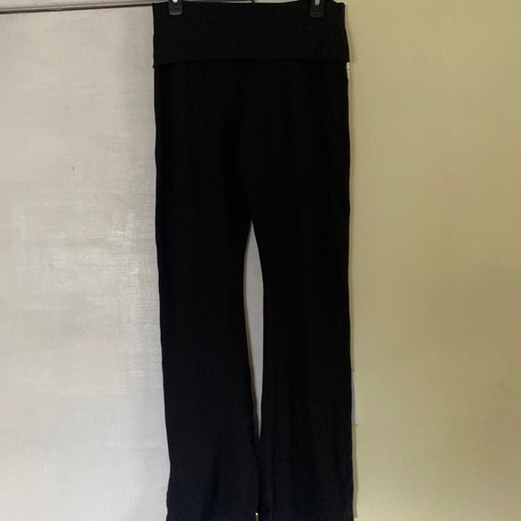 Evolution&Creation Black Stretch Reinforced Fold Over Butter Soft Contour Pants - Picture 1 of 10